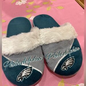 Women's Philadelphia Eagles Colorblock Script Big Logo Slippers